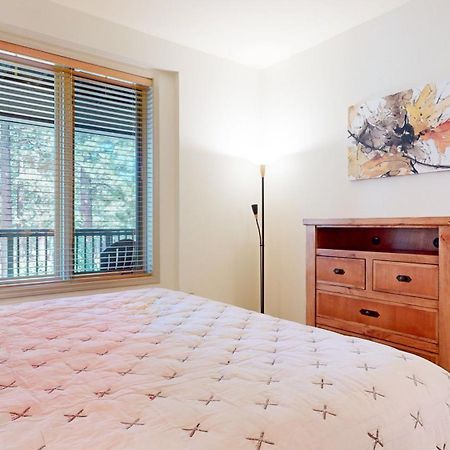 Mammoth Green 118 Located On Sierra Star Golf Course, Private Patio, Summer Pool Condo Mammoth Lakes Esterno foto