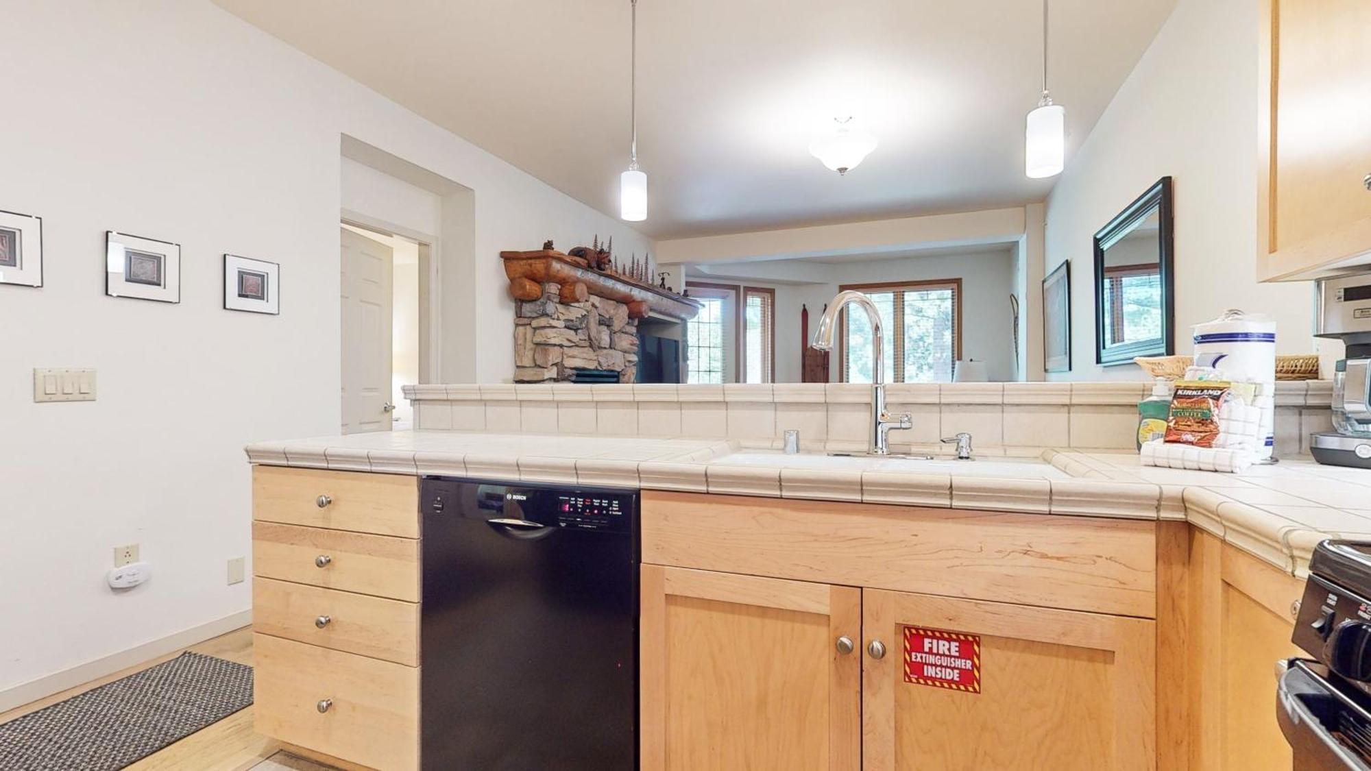 Mammoth Green 118 Located On Sierra Star Golf Course, Private Patio, Summer Pool Condo Mammoth Lakes Esterno foto