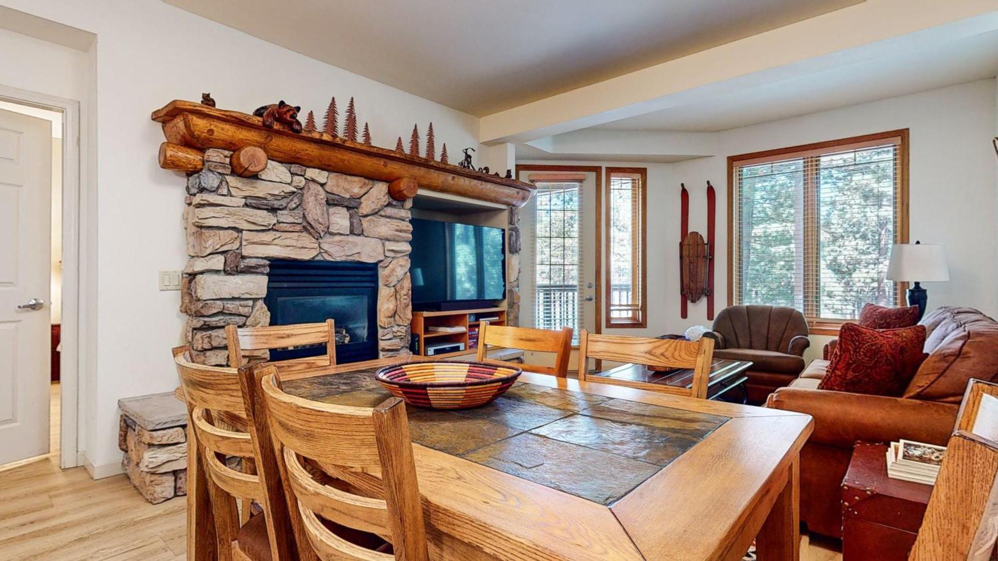 Mammoth Green 118 Located On Sierra Star Golf Course, Private Patio, Summer Pool Condo Mammoth Lakes Esterno foto